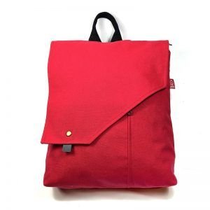 mochila roja hecha artesanalmente- Pasión