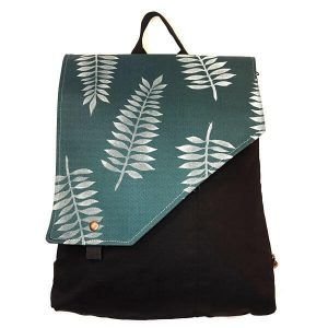 mochila handmade en tela reciclada con estampado eco Radiant La Bicha Creativa verde
